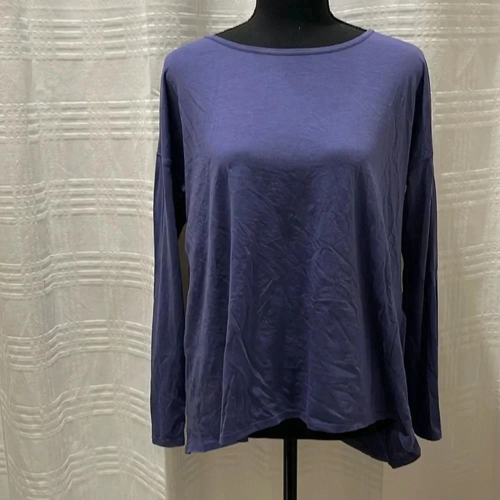 Lululemon long sleeve open cross back shirt women’s size 6 layering top yoga top